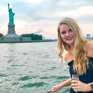 Meet your Posher, Lauren